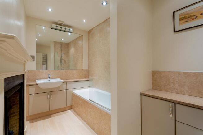 2 bed Terraced for sale Image 9