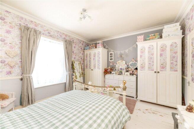 4 bed Terraced for sale Image 9