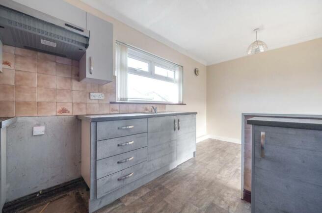 KITCHEN/RECEPTION ROOM