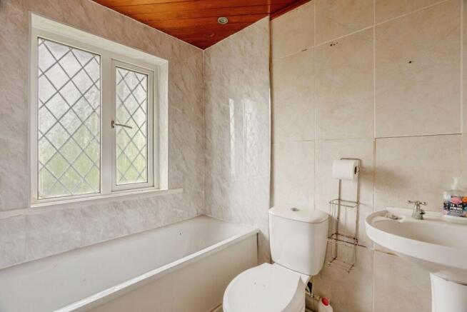 2 bed Semi-Detached for sale Image 8