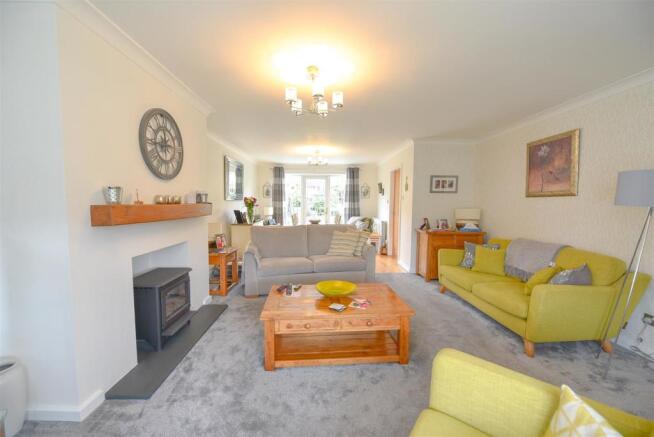 Living/Dining Room