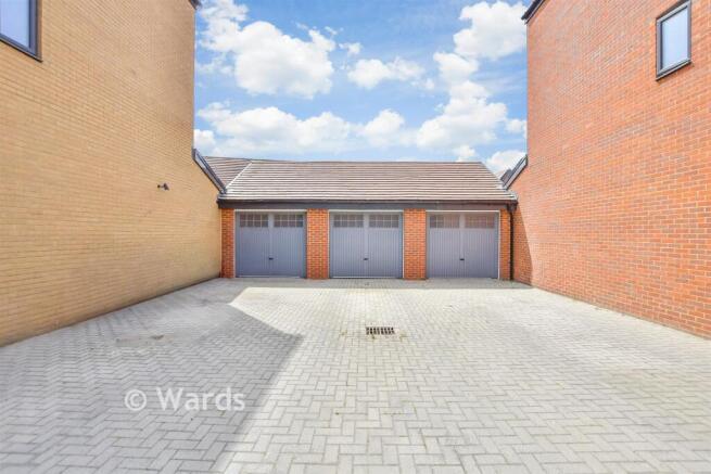 Driveway/Parking