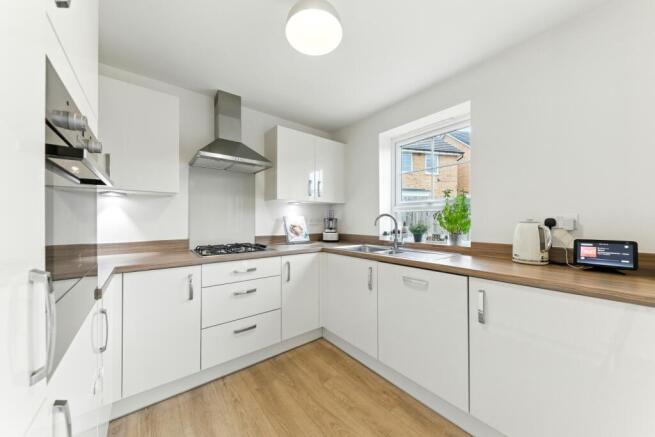 4 bed Detached for sale Image 6