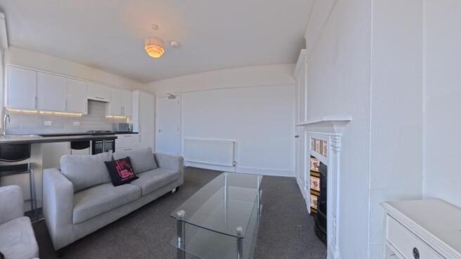 Lounge/Kitchen