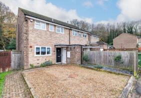 72, Caxton Close, Longfield DA3 7DL