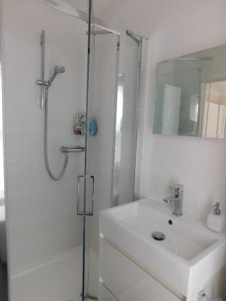 Master En-Suite