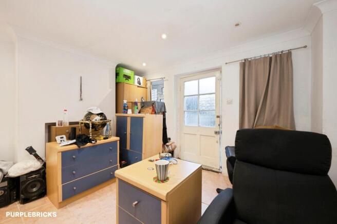 Portsmouth Road, Cobham, KT11 photo 2