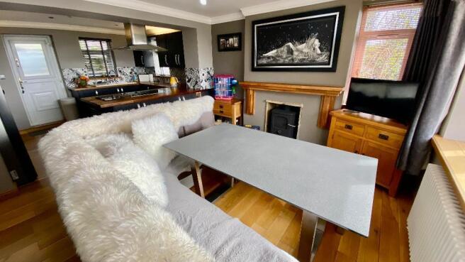 Dining kitchen