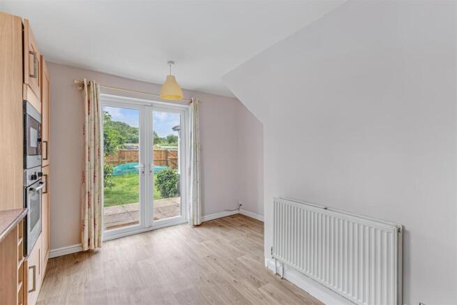 3 bed Semi-Detached for sale Image 6