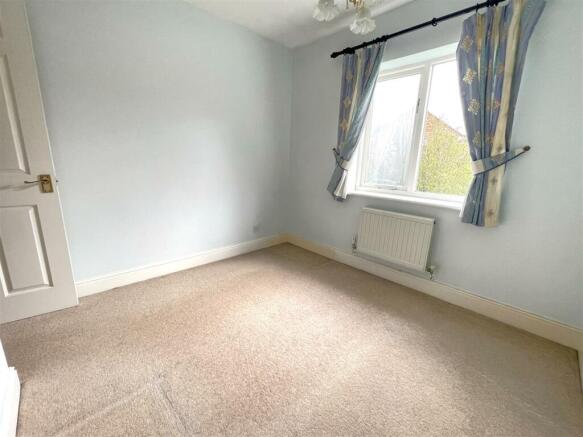 BEDROOM 4
