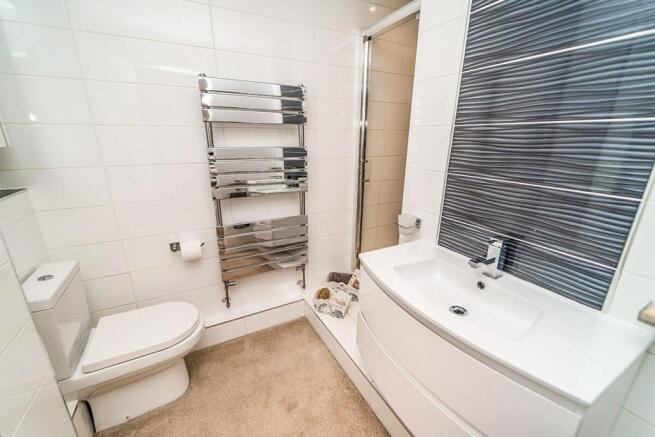 En-Suite Shower Room / WC