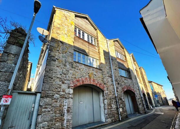 1 Bedroom Apartment for Sale