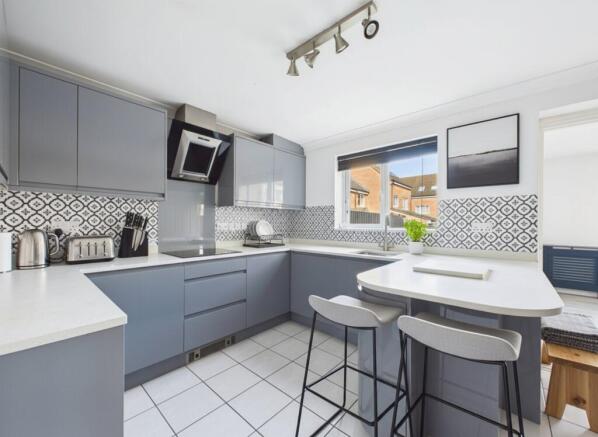 Kitchen Virtual- Mark Stephens EweMove Newmarket a