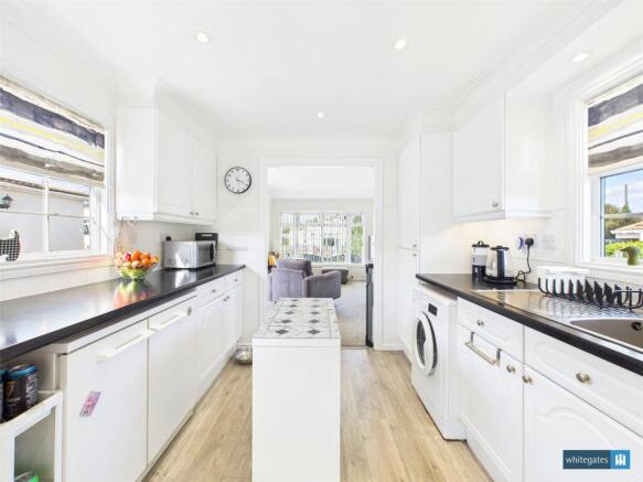 2 bed Park Home for sale Image 6