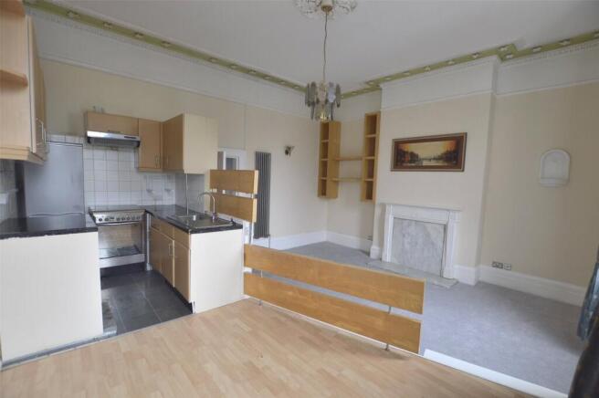 Kitchen/Dining