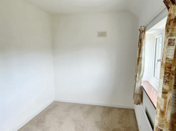Bedroom 3.jpg