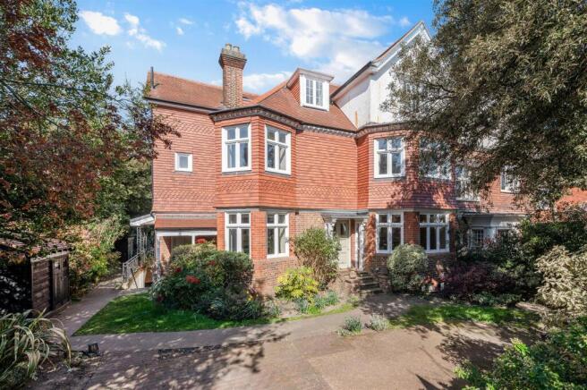 LANCASTER ROAD, 33 (2).jpg