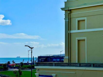 Den Road, Teignmouth, Devon