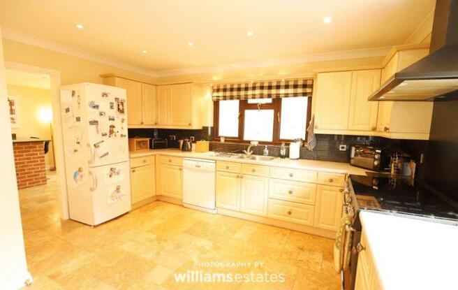 kitchen 01
