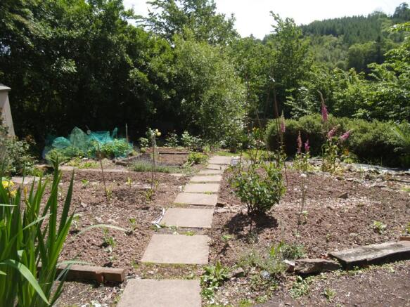 GARDEN AREA