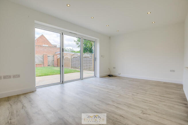 3 bed Detached for sale Image 8
