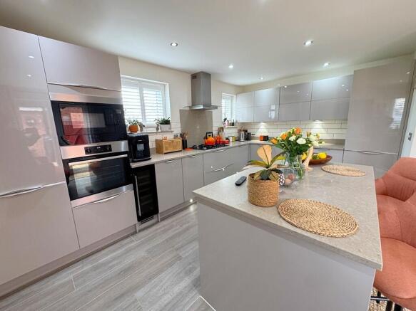Kitchen close in