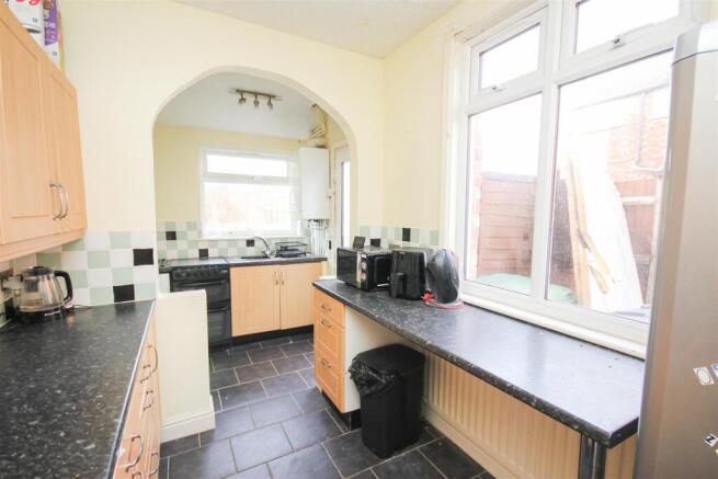 kitchen 1.JPG