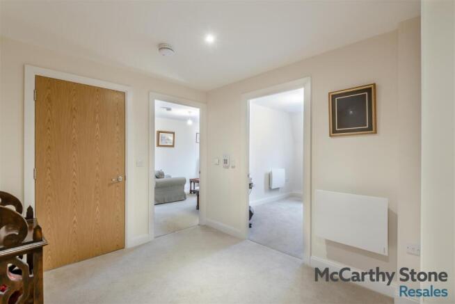 2 bed Apartment for sale Image 10