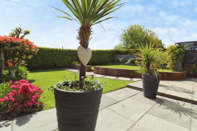 3 bed Semi-Detached for sale Image 12
