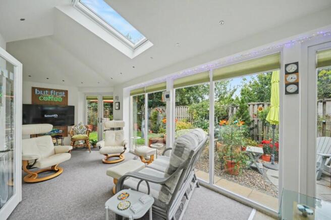 5 bed Detached for sale Image 10
