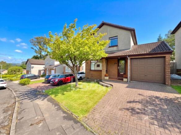 Morrishill Drive, Beith three bedroom detached hom