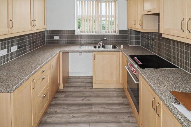 1 bed Flat for sale Image 6