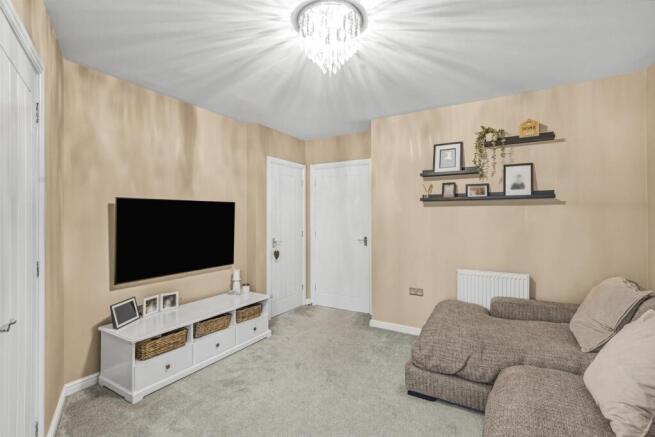 44 Parc Panteg-6.jpg