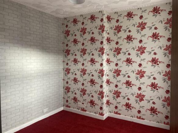 BEDROOM 3 (REAR)