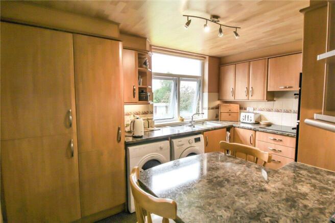 2 bed Apartment for sale Image 11