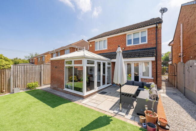 4 bed Detached for sale Image 4