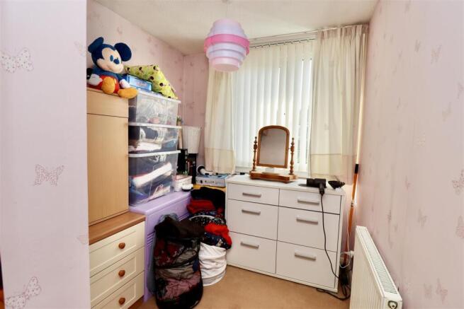 4 bed Semi-Detached for sale Image 10