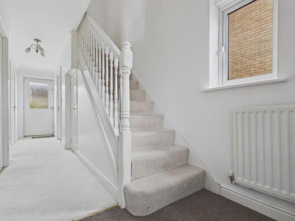4 bed Semi-Detached for sale Image 6