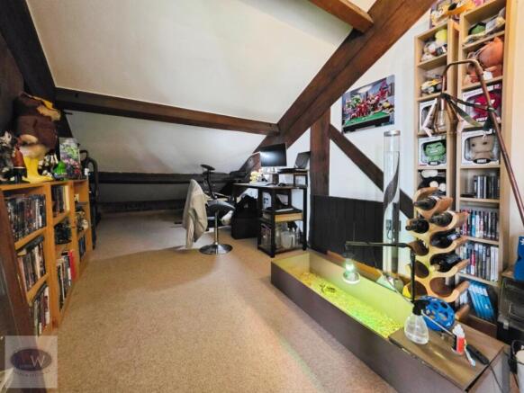 2 bed Penthouse for sale Image 7