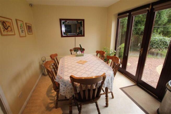 BREAKFAST ROOM