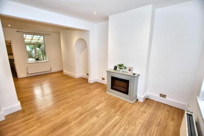 Sitting/Dining Room