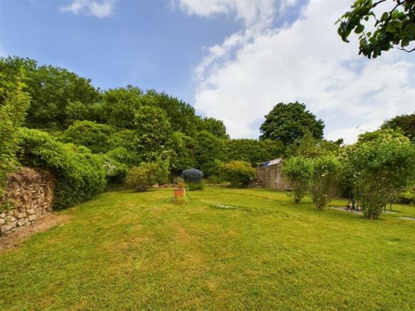 garden 2.jpg
