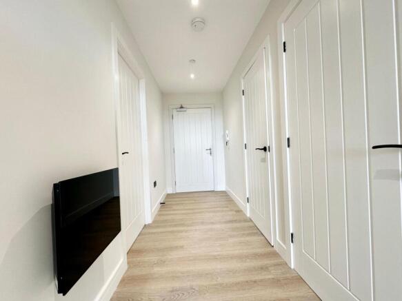 2 bed Flat to rent Image 9