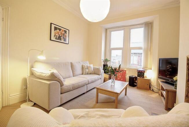 Lounge/Bedroom One
