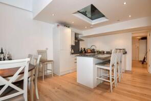 105, East Hill, London SW18 2QB