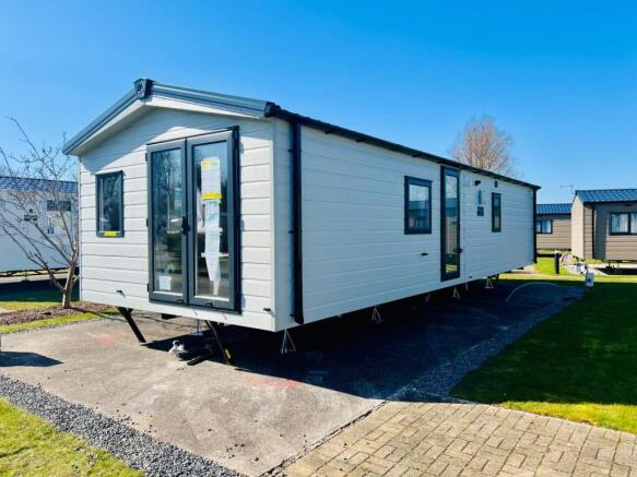 2 bed Caravan for sale Image 4