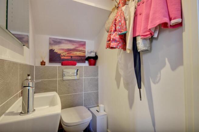3 bed Semi-Detached for sale Image 8