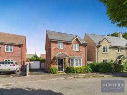 61, Symphony Road, Badgeworth, Cheltenham GL51 6GJ