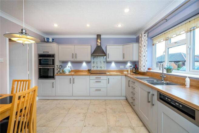 Wingate Way, Bourne, Lincolnshire, PE10 photo 2