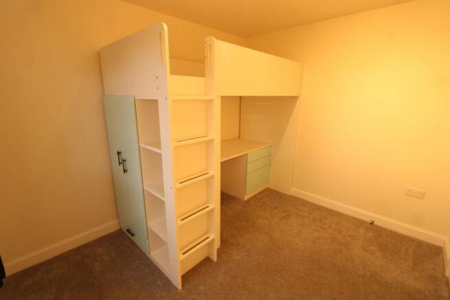 3 bed Semi-Detached to rent Image 12
